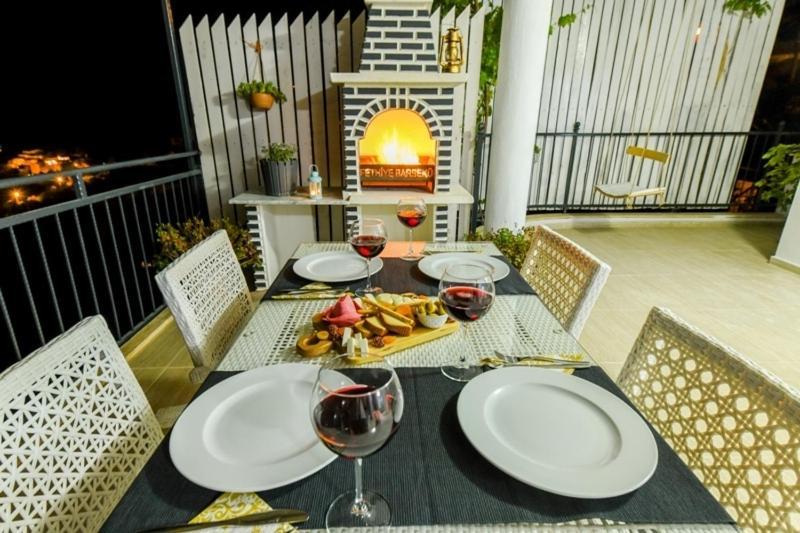 Villa Ugurlu คัลคัน ภายนอก รูปภาพ