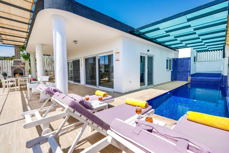 Villa Ugurlu คัลคัน ภายนอก รูปภาพ